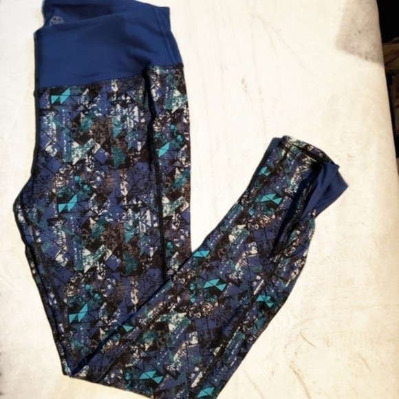 Gaiam blue geometric leggings - Picture 6 of 6